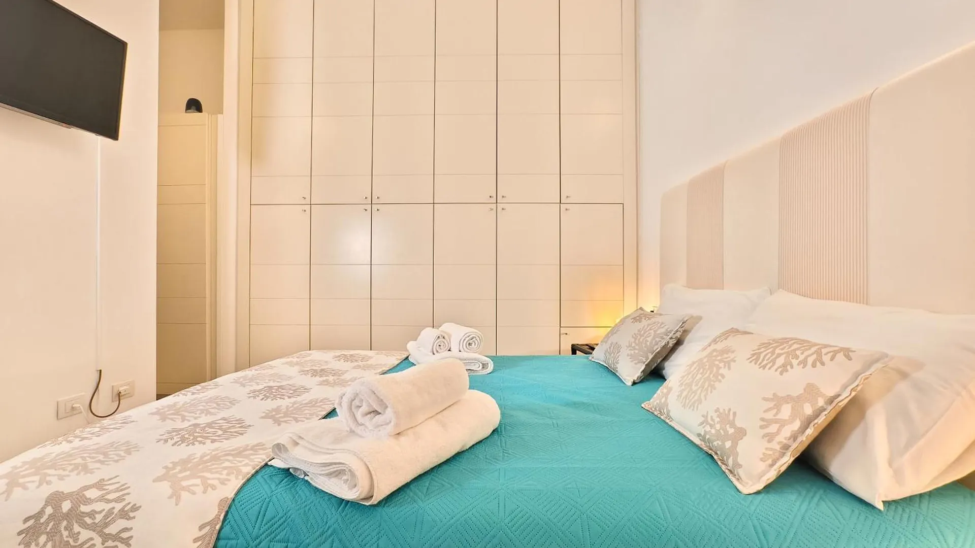 Oidu - Cagliari Suites 0*,  Italien