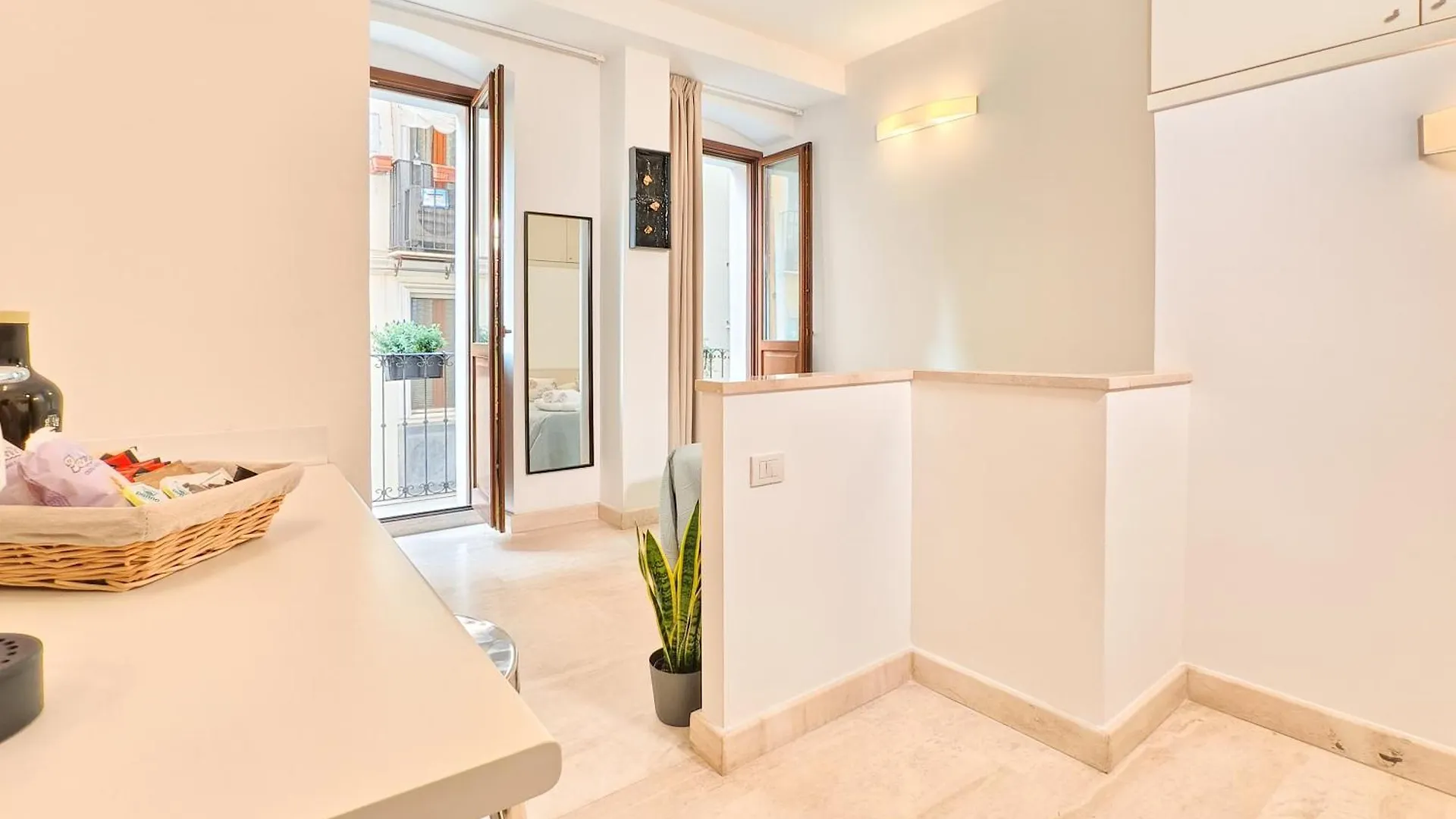 Oidu - Cagliari Suites 0*,