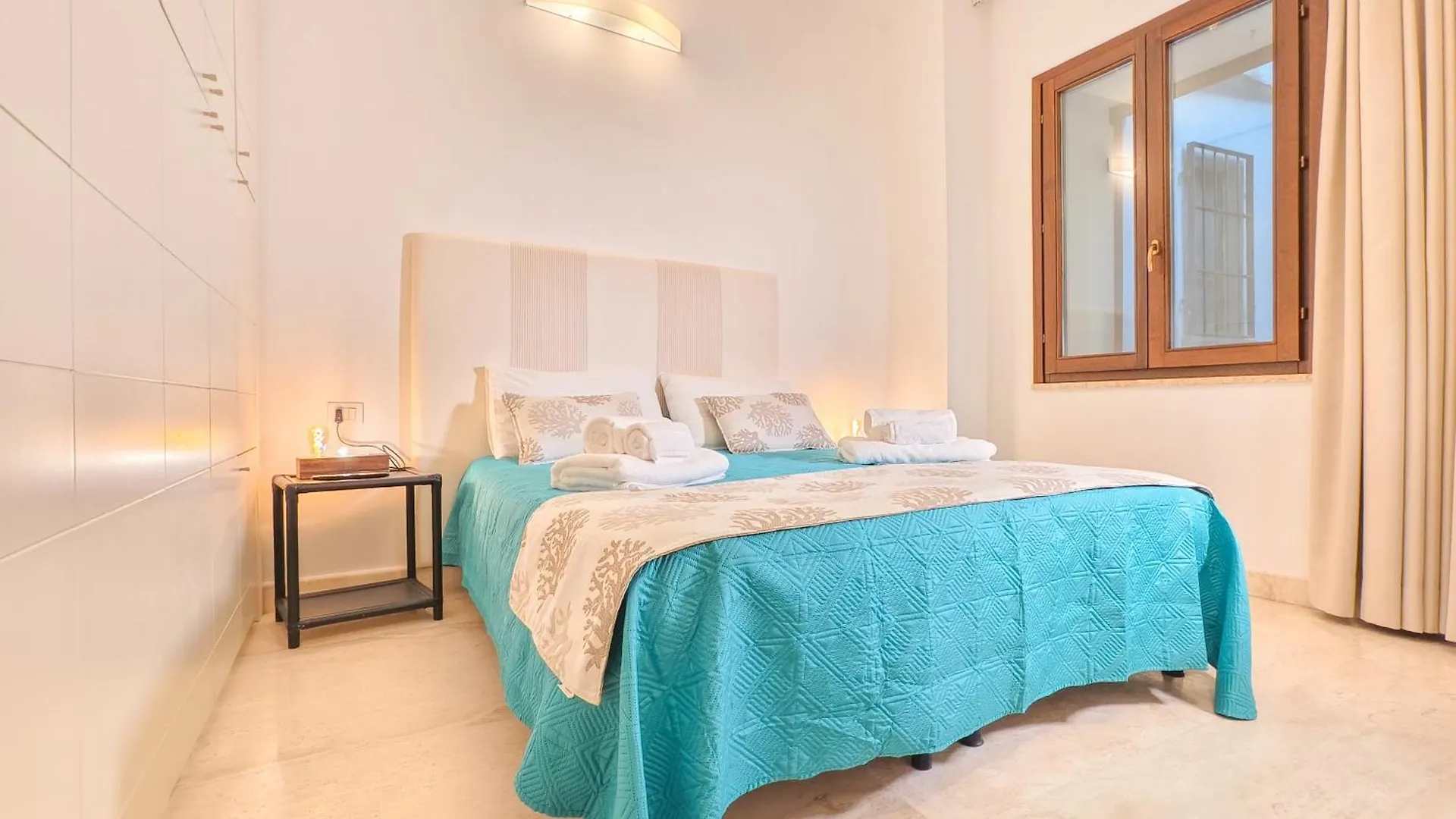 Oidu - Cagliari Suites 0*,